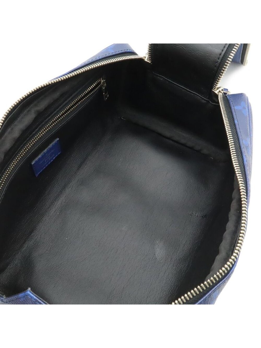 Louis Vuitton Taigarama Dopp Kit Clutch Handbag Cobalt Blue - Picture 7 of 8